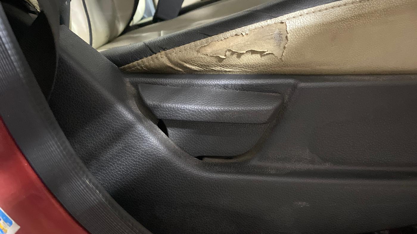 2014 Hyundai Eon ERA +, Petrol, Manual, 26,502 km, Driver Side Adjustment Panel