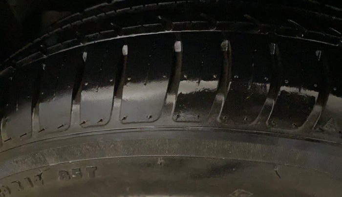 2022 Maruti Dzire VXI CNG, CNG, Manual, 7,706 km, Left Rear Tyre Tread
