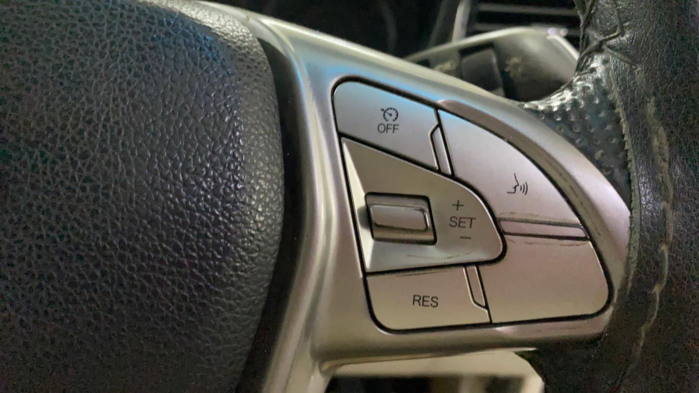 2022 Mahindra XUV300 W8 1.2 PETROL, Petrol, Manual, 36,559 km, Adaptive Cruise Control