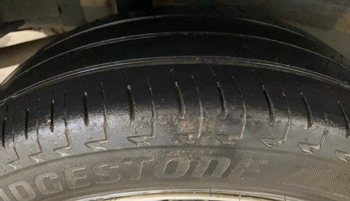 2022 Honda Amaze 1.2L I-VTEC E, Petrol, Manual, 44,853 km, Right Rear Tyre Tread