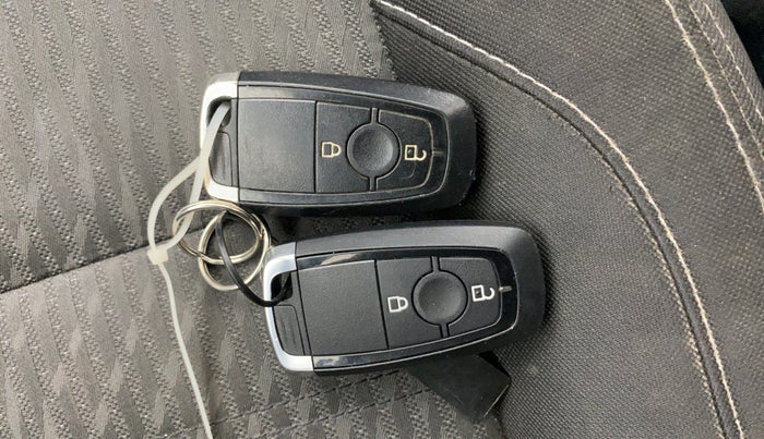 2018 Ford Ecosport TITANIUM 1.5L DIESEL, Diesel, Manual, 1,37,816 km, Key Close Up