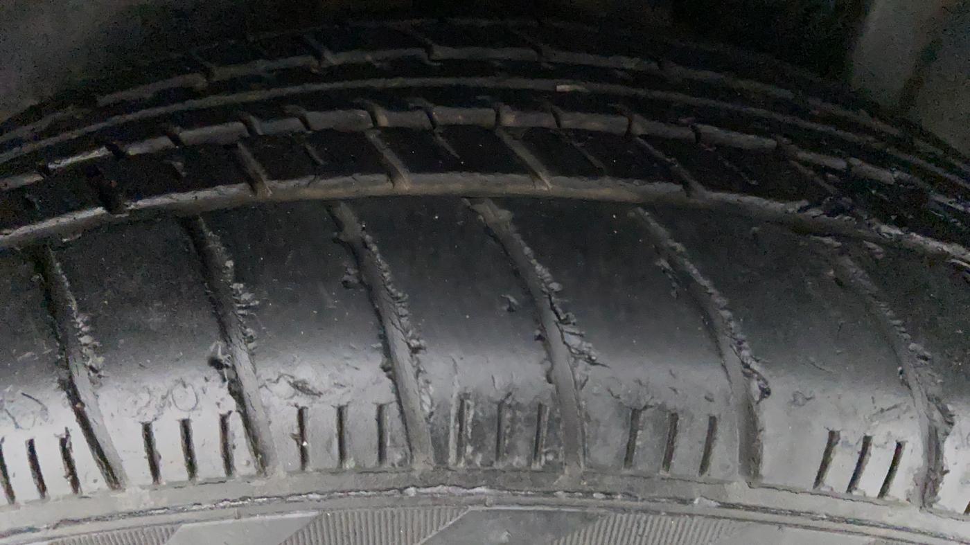 2012 Maruti Swift Dzire ZXI 1.2 BS IV, Petrol, Manual, 42,440 km, Right Front Tyre Tread
