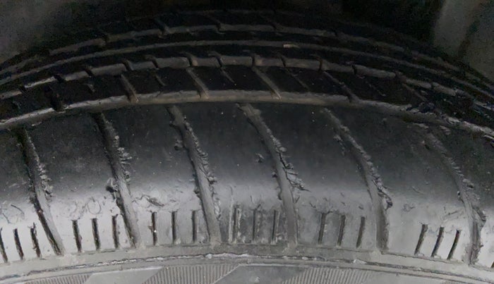 2012 Maruti Swift Dzire ZXI 1.2 BS IV, Petrol, Manual, 42,440 km, Right Front Tyre Tread