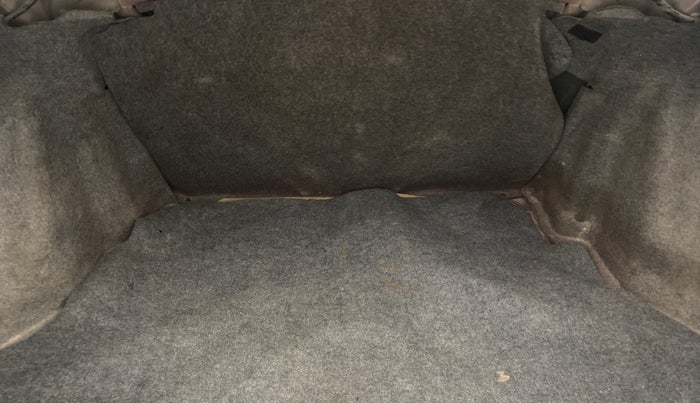 2013 Honda Amaze 1.2L I-VTEC S, Petrol, Manual, 1,02,572 km, Boot Inside