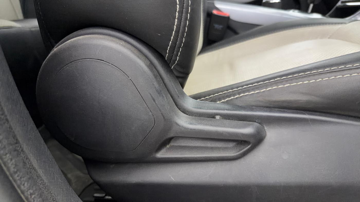 2023 Tata NEXON XMA PLUS SUNROOF PETROL, Petrol, Automatic, 28,017 km, Driver Side Adjustment Panel