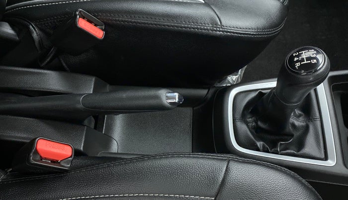 2021 Maruti Swift VXI D, Petrol, Manual, 1,883 km, Gear Lever