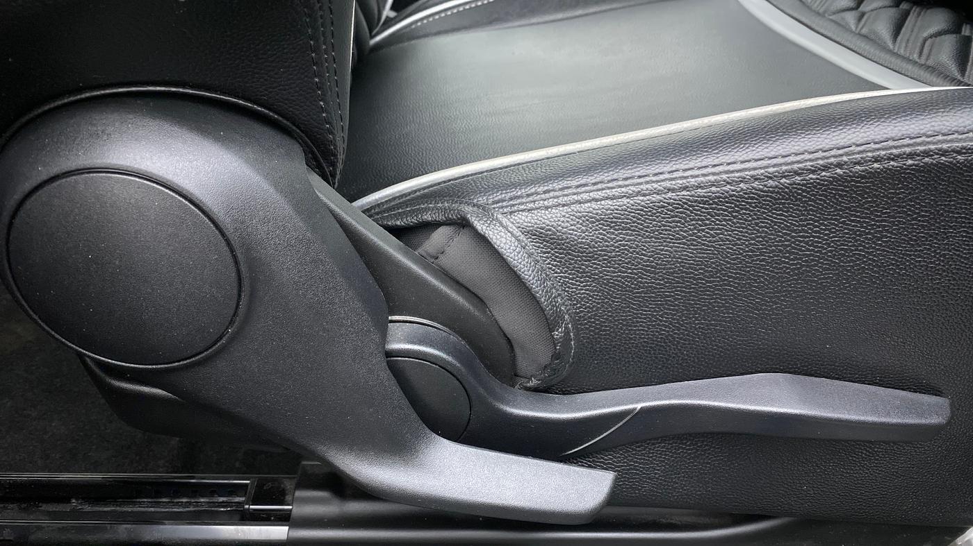 2021 Maruti Swift VXI D, Petrol, Manual, 1,883 km, Driver Side Adjustment Panel