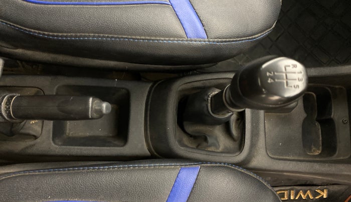 2018 Renault Kwid RXT 1.0 (O), CNG, Manual, 71,954 km, Gear Lever