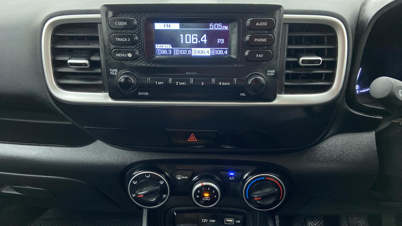 2022 Hyundai VENUE S MT 1.2 KAPPA, Petrol, Manual, 3,149 km, Air Conditioner