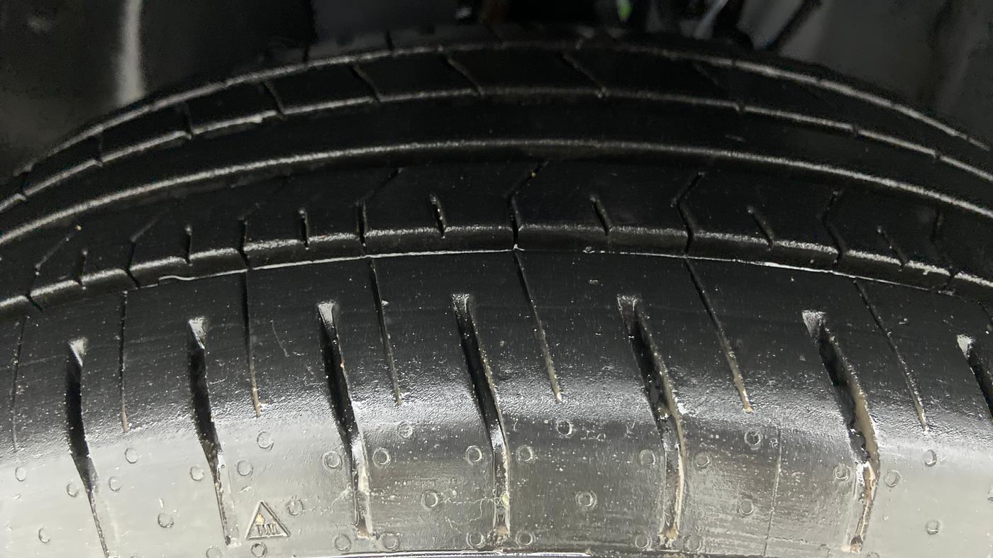 2022 Hyundai VENUE S MT 1.2 KAPPA, Petrol, Manual, 3,149 km, Left Front Tyre Tread