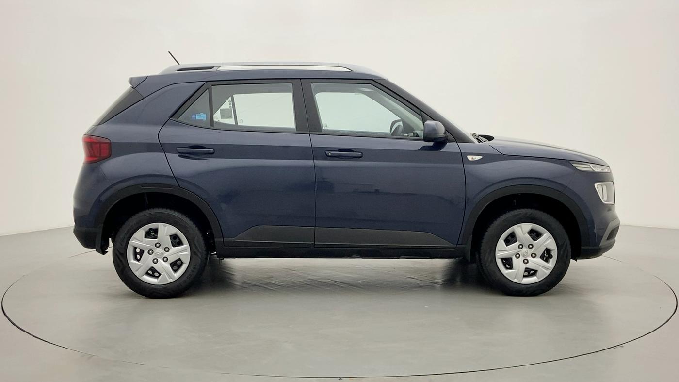 2022 Hyundai VENUE S MT 1.2 KAPPA, Petrol, Manual, 3,149 km, Right Side View
