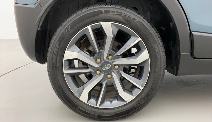 2021 Mahindra XUV300 W8 (O) 1.5 DIESEL, Diesel, Manual, 12,214 km, Right Rear Wheel