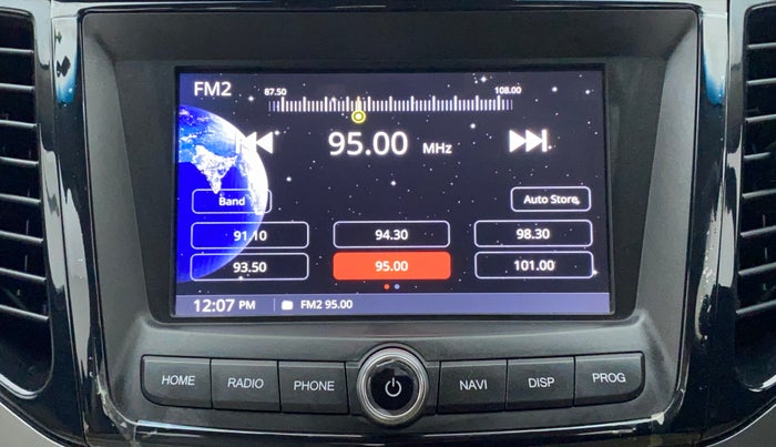 2021 Mahindra XUV300 W8 (O) 1.5 DIESEL, Diesel, Manual, 12,214 km, Infotainment System