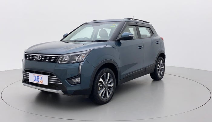2021 Mahindra XUV300 W8 (O) 1.5 DIESEL, Diesel, Manual, 12,214 km, Left Front Diagonal