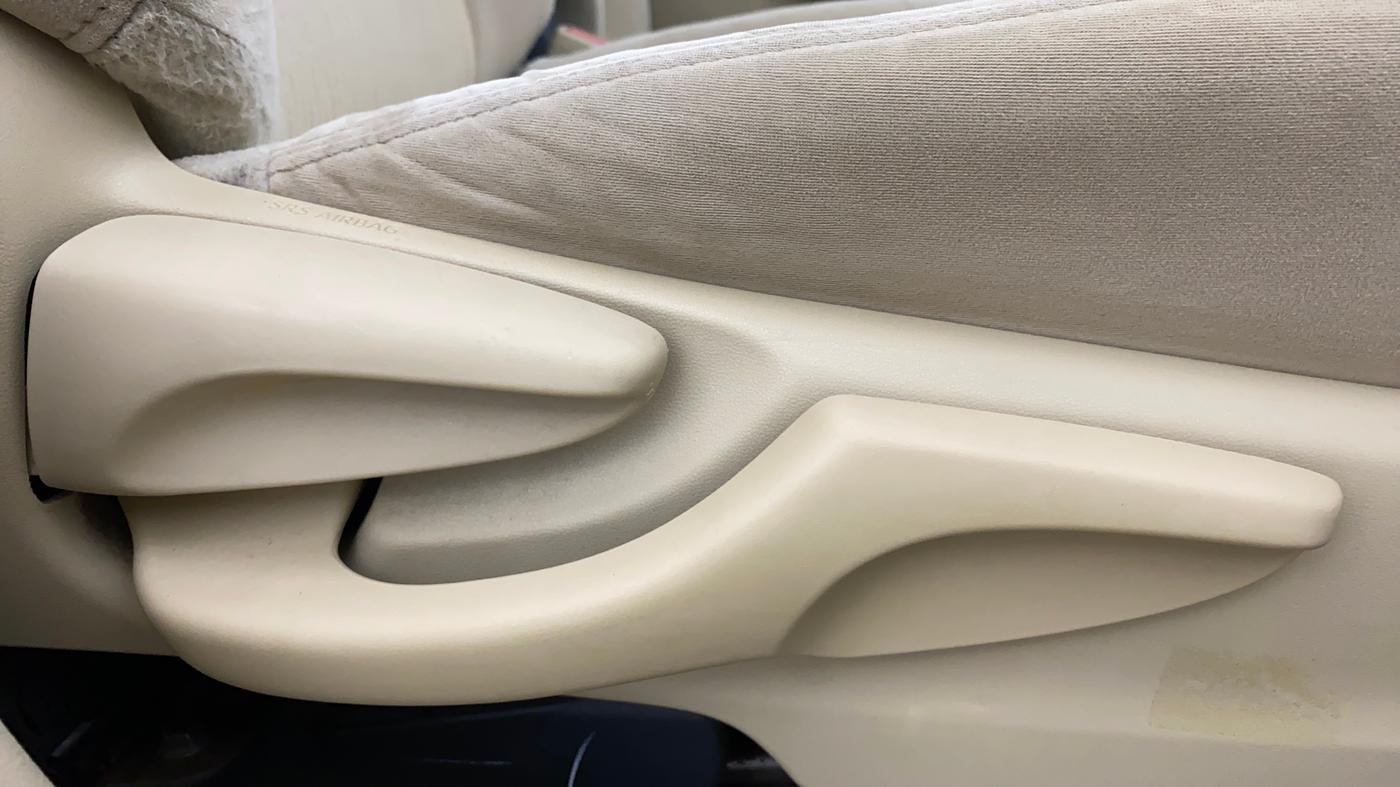 2018 Toyota YARIS G CVT, Petrol, Automatic, 79,292 km, Driver Side Adjustment Panel