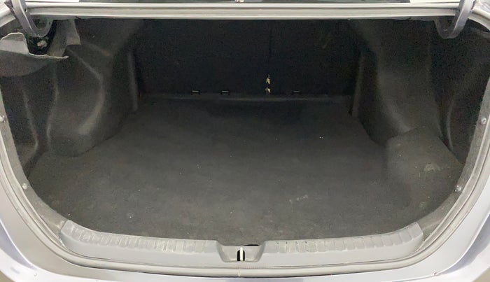 2018 Toyota YARIS G CVT, Petrol, Automatic, 79,292 km, Boot Inside