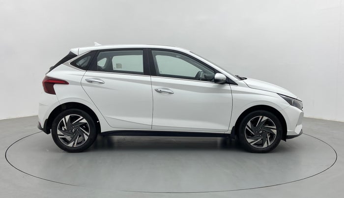 2021 Hyundai NEW I20 ASTA (O) 1.5 CRDI MT, Diesel, Manual, 14,656 km, Right Side View
