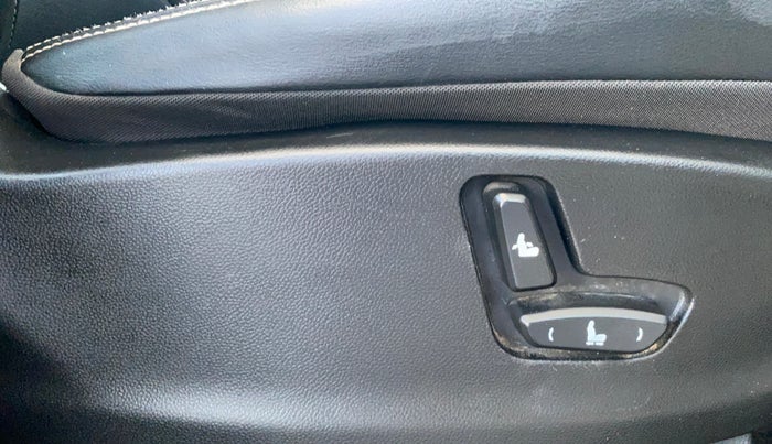 2020 MG HECTOR SHARP 1.5 DCT PETROL, Petrol, Automatic, 79,999 km, Driver Side Adjustment Panel