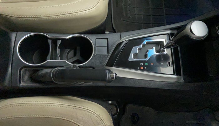 2014 Toyota Corolla Altis VL AT PETROL, Petrol, Automatic, 57,094 km, Gear Lever