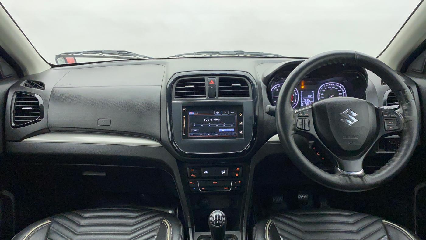 2018 Maruti Vitara Brezza ZDI PLUS DUAL TONE, Diesel, Manual, 21,138 km, Dashboard