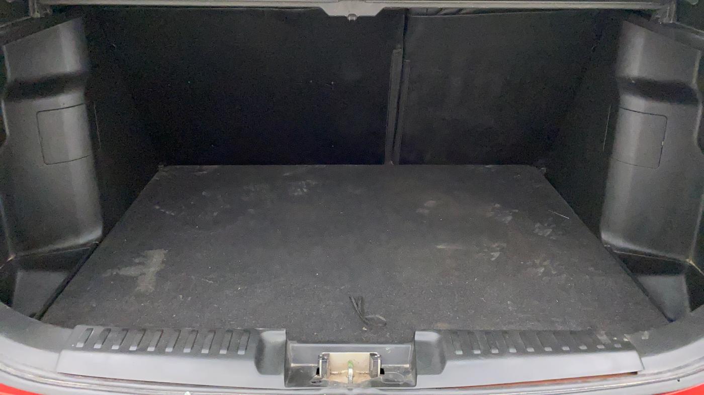 2018 Maruti Vitara Brezza ZDI PLUS DUAL TONE, Diesel, Manual, 21,138 km, Boot Inside