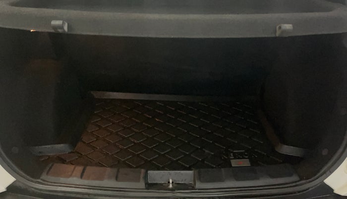 2021 Tata NEXON XM SUNROOF PETROL, Petrol, Manual, 33,975 km, Boot Inside