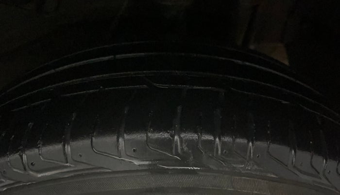 2021 Tata NEXON XM SUNROOF PETROL, Petrol, Manual, 33,975 km, Left Rear Tyre Tread