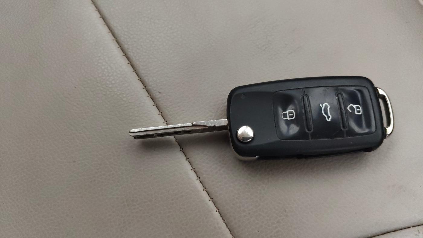 2019 Skoda Rapid AMBITION 1.6 MPI MT, Petrol, Manual, 58,054 km, Key Close Up