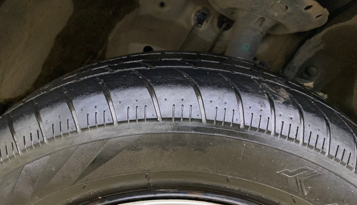 2022 Honda Amaze 1.2L I-VTEC S CVT, Petrol, Automatic, 35,572 km, Right Front Tyre Tread