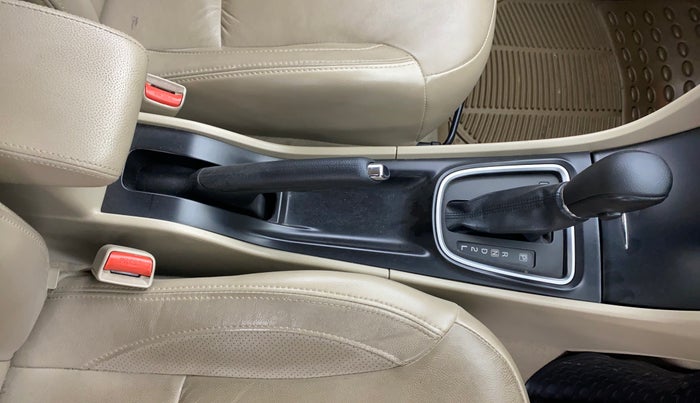 2017 Maruti Ciaz ALPHA  AT 1.4  PETROL, Petrol, Automatic, 35,515 km, Gear Lever