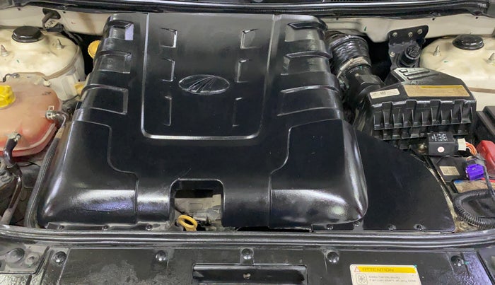 2021 Mahindra XUV500 W5, Diesel, Manual, 98,119 km, Engine View