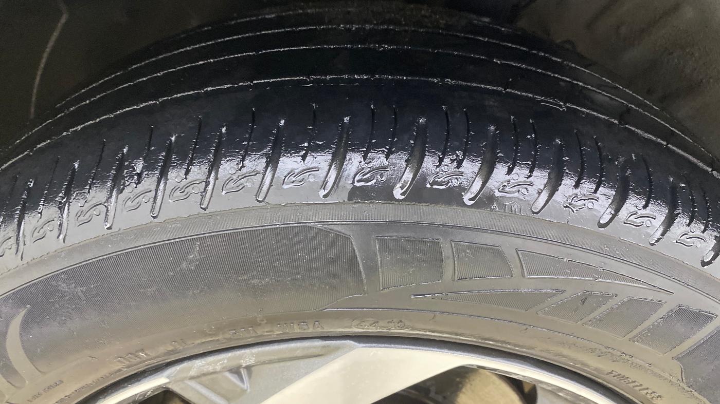 2019 Hyundai VENUE SX PLUS 1.0 TURBO DCT, Petrol, Automatic, 44,836 km, Left Front Tyre Tread