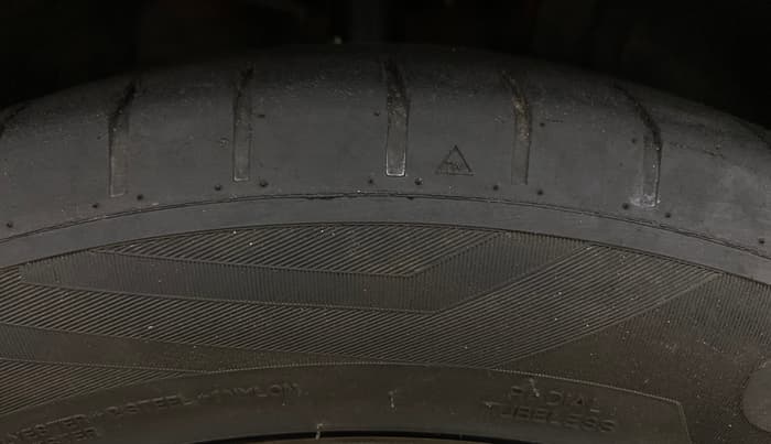 2020 Maruti Baleno ALPHA CVT PETROL 1.2, Petrol, Automatic, 71,352 km, Right Front Tyre Tread