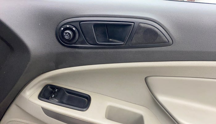 2013 Ford Ecosport AMBIENTE 1.5L DIESEL, Diesel, Manual, 73,821 km, Driver Side Door Panels Control