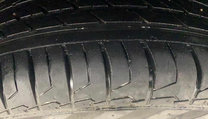 2013 Ford Ecosport AMBIENTE 1.5L DIESEL, Diesel, Manual, 73,821 km, Right Rear Tyre Tread