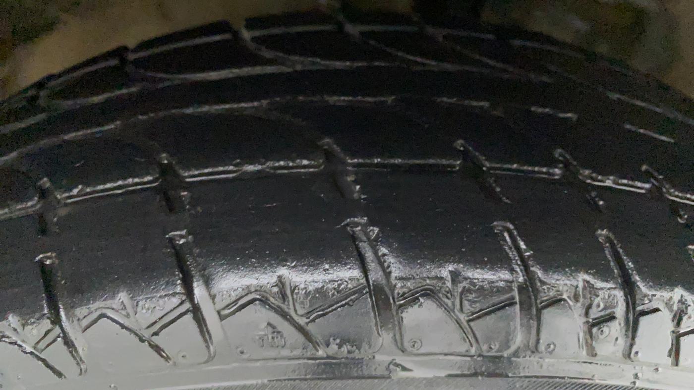 2017 Maruti Wagon R 1.0 LXI CNG, CNG, Manual, 36,847 km, Left Front Tyre Tread