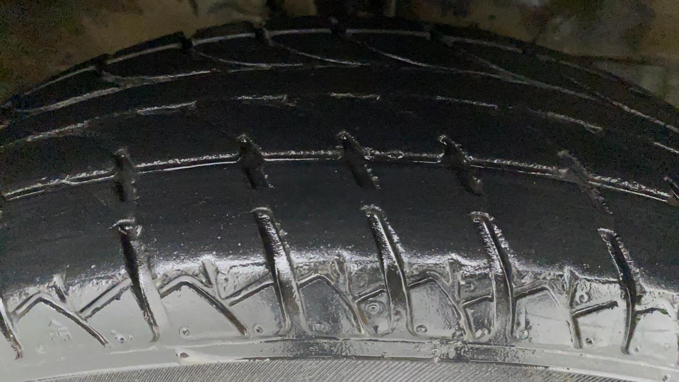 2017 Maruti Wagon R 1.0 LXI CNG, CNG, Manual, 36,847 km, Right Front Tyre Tread