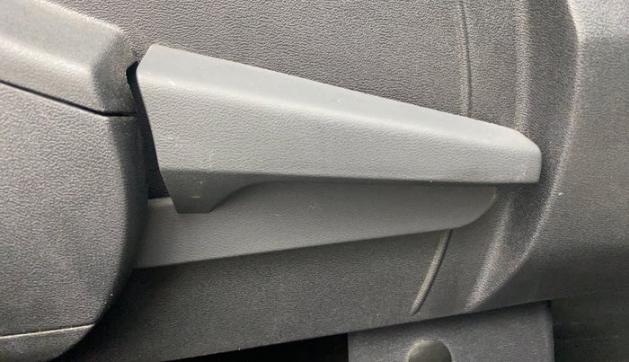 2021 Nissan MAGNITE XV PREMIUM TURBO (O) CVT, Petrol, Automatic, 27,635 km, Driver Side Adjustment Panel