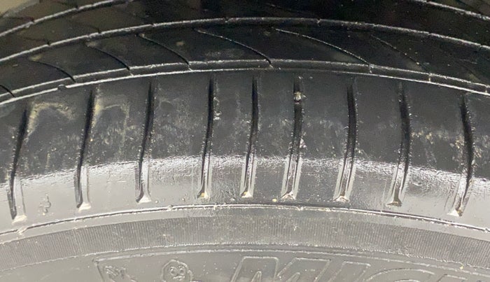 2021 Nissan MAGNITE XV PREMIUM TURBO (O) CVT, Petrol, Automatic, 27,635 km, Left Front Tyre Tread