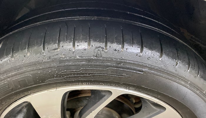 2021 Toyota Glanza G CVT, Petrol, Automatic, 34,349 km, Left Front Tyre Tread