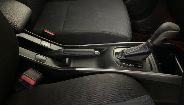 2021 Toyota Glanza G CVT, Petrol, Automatic, 34,349 km, Gear Lever