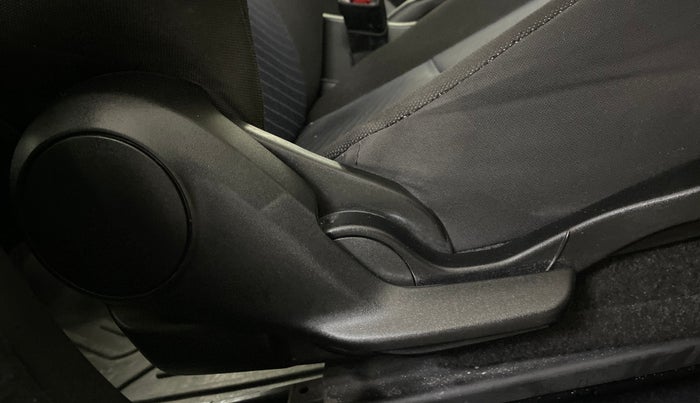 2021 Toyota Glanza G CVT, Petrol, Automatic, 34,349 km, Driver Side Adjustment Panel