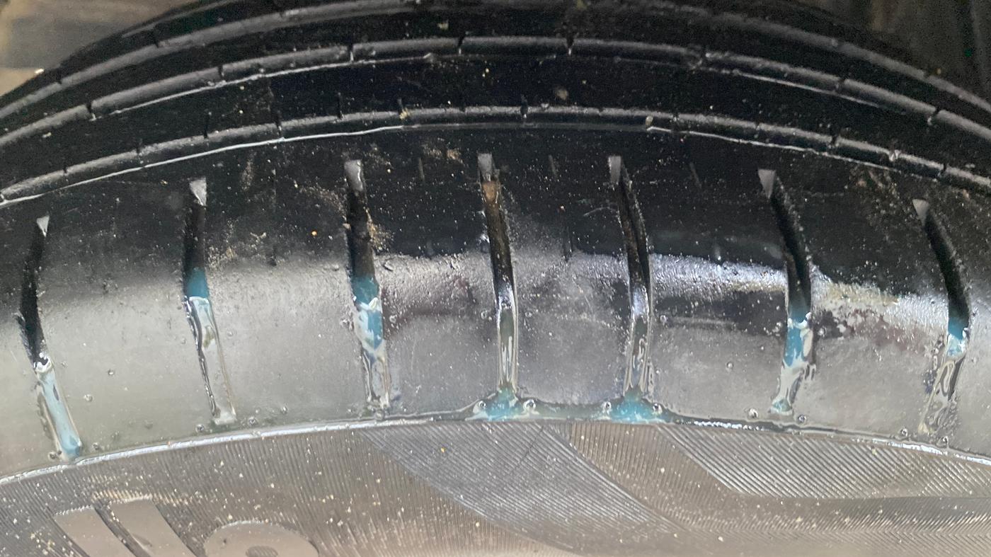 2023 Maruti Baleno DELTA PETROL 1.2, Petrol, Manual, 24,586 km, Left Front Tyre Tread