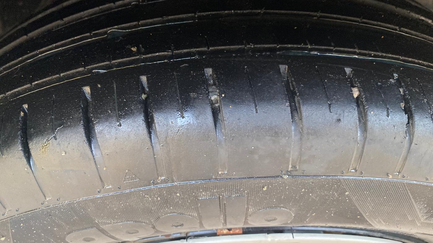 2023 Maruti Baleno DELTA PETROL 1.2, Petrol, Manual, 24,586 km, Right Front Tyre Tread