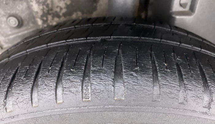 2011 Toyota Etios Liva G, Petrol, Manual, 78,193 km, Left Rear Tyre Tread