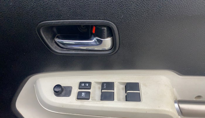 2017 Maruti IGNIS DELTA 1.2, Petrol, Manual, 74,559 km, Driver Side Door Panels Control