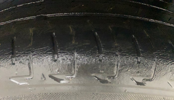 2017 Maruti IGNIS DELTA 1.2, Petrol, Manual, 74,559 km, Left Rear Tyre Tread