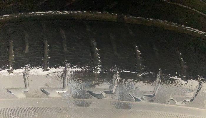 2017 Maruti IGNIS DELTA 1.2, Petrol, Manual, 74,559 km, Right Front Tyre Tread