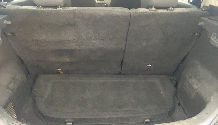 2017 Maruti IGNIS DELTA 1.2, Petrol, Manual, 74,559 km, Boot Inside