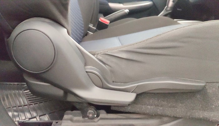 2020 Maruti Baleno ZETA CVT PETROL 1.2, Petrol, Automatic, 57,973 km, Driver Side Adjustment Panel